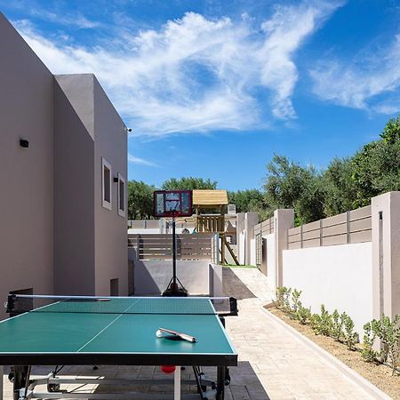 Koin Villa Sunset, With Heated Pool & Whirlpool, By Thinkvilla Perama  Exterior foto